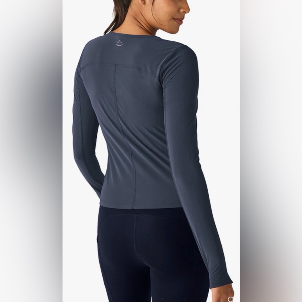 NWT Beyond Yoga Power beyond Lite Air Shield Long Sleeve Athletic Top - Grey - L